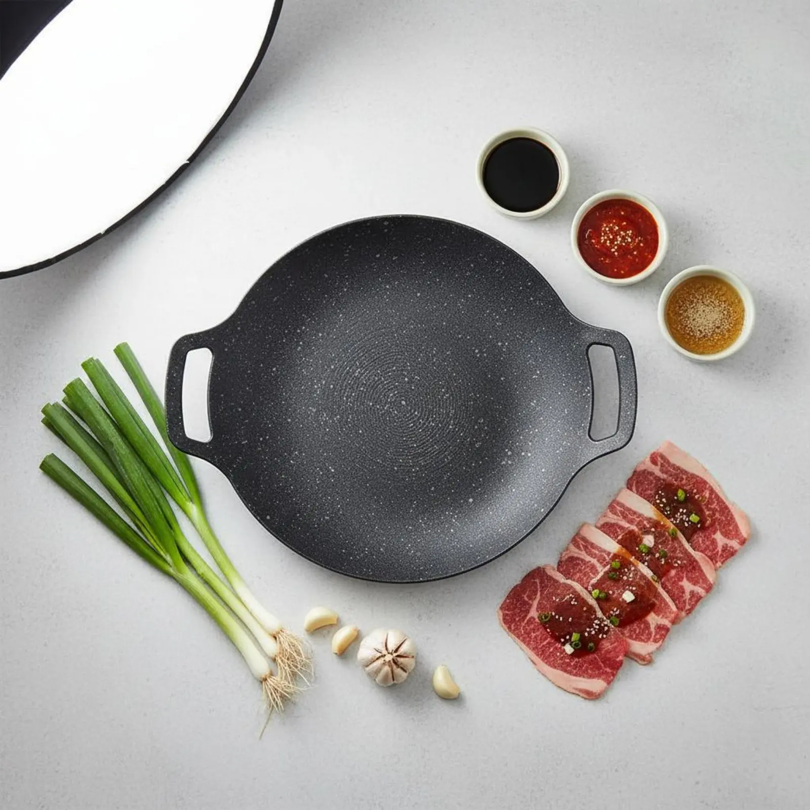 Maifan Stone Barbecue Pan Less Smoke Maifan Stone Baking Tray Round Nonstick Griddle Easy to Clean Korean BBQ Griddle Plate view 4