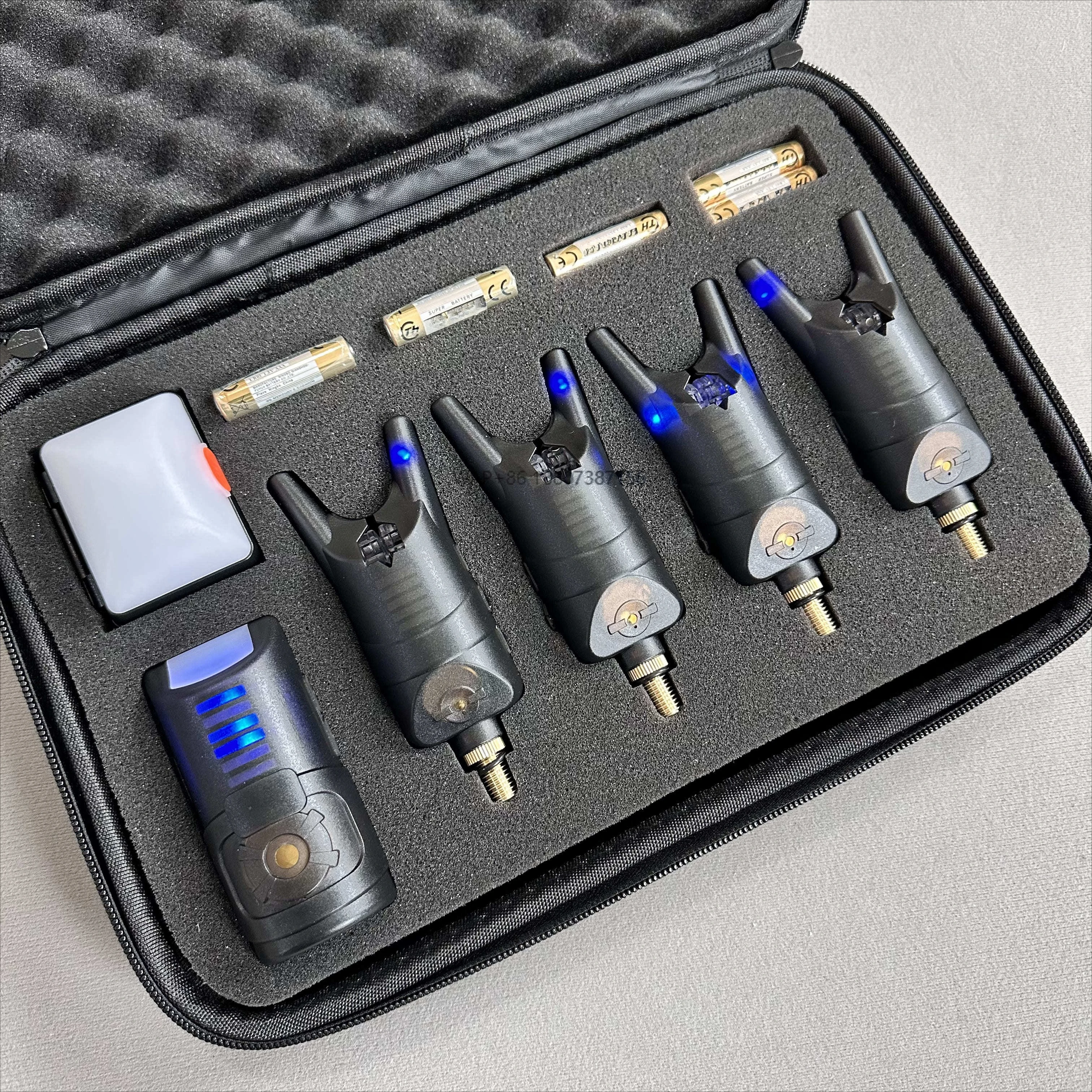 

Topline New High Sensitivity Light Emitting Diode 4 + 1 Set Carp Fishing Light Fishing Alarm Indicator Portable Housing Engag