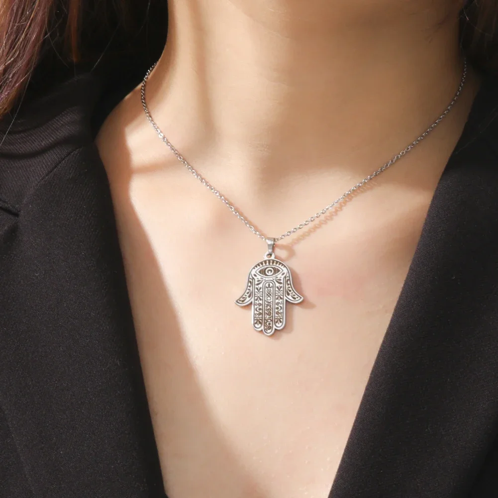 Skyrim Hamesh Hamsa Fatima Hand Pendant Necklace Evil Eye Stainless Steel Choker Chain Necklaces Amulet Lucky Jewelry for Women