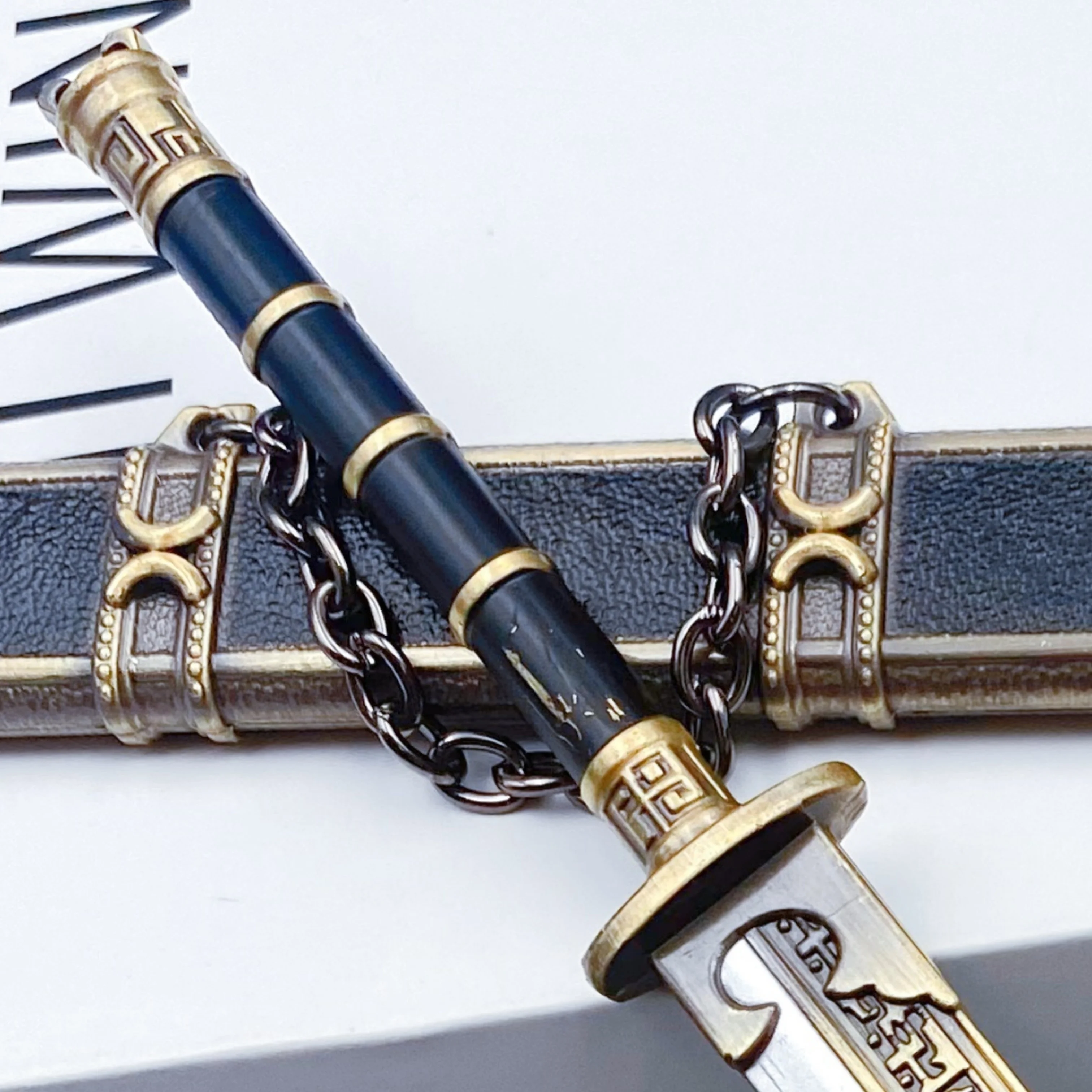 8.3in21cm Romance of the Three Kingdoms Metal Damascus Sword Sephiroth Anime Cosplay Prop Knife Real Size Japanese Katana Swords