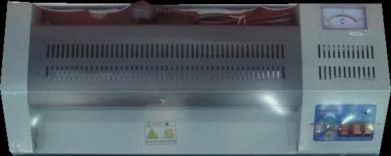 

Iron shell four glue stick plastic sealing machine, fully automatic