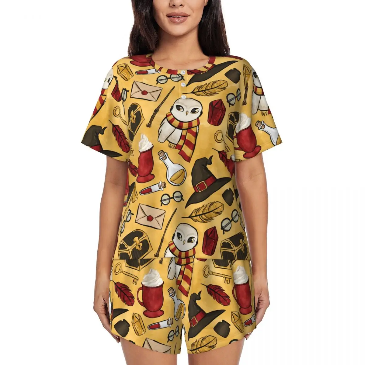 

Женские пижамные комплекты Harrys Magic Adventure Movies Potters, комплект из 2 предметов, пижамы с короткими рукавами, шорты, одежда для сна