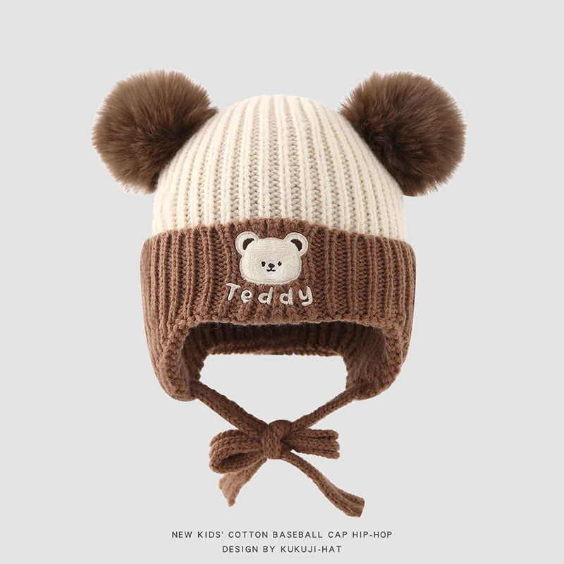2025New otoño e invierno sombreros de punto para niños lindo bloque de Color oso tejido cálido sombrero con protección para los oídos para niños y niñas
