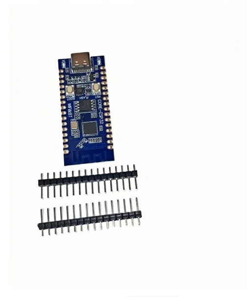 يتم استخدام اللوحة الأساسية للوحة التطوير ESP32-C3 للتحقق من وظائف رقاقة ESP32C3 2.4G WIFI Bluetooth