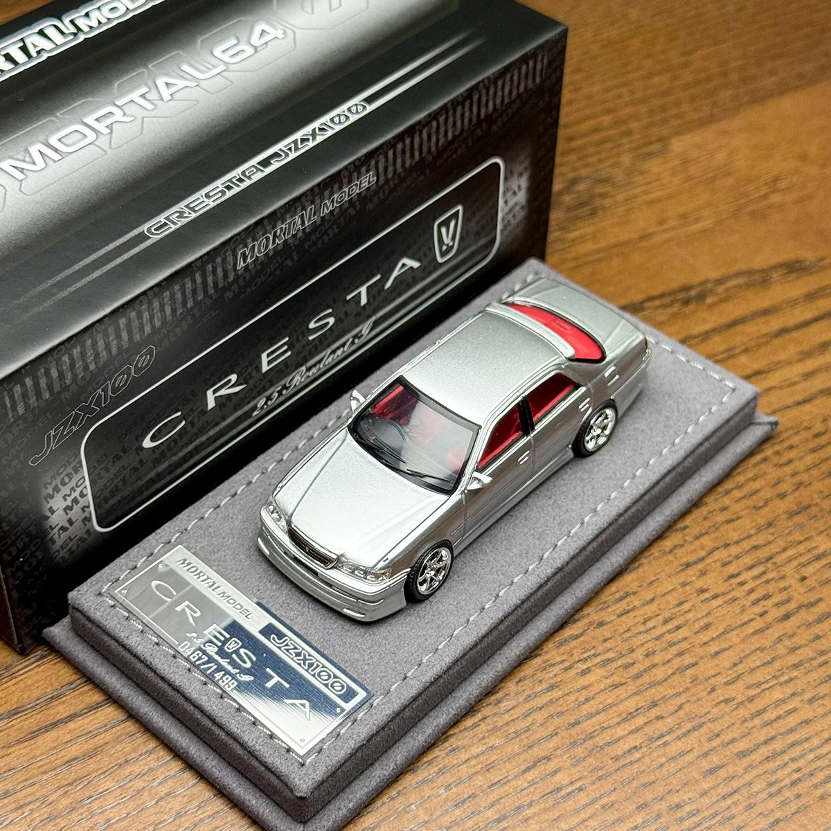 MORTAL 1:64 Cresta Alloy Car Model Collection Gift Ornament