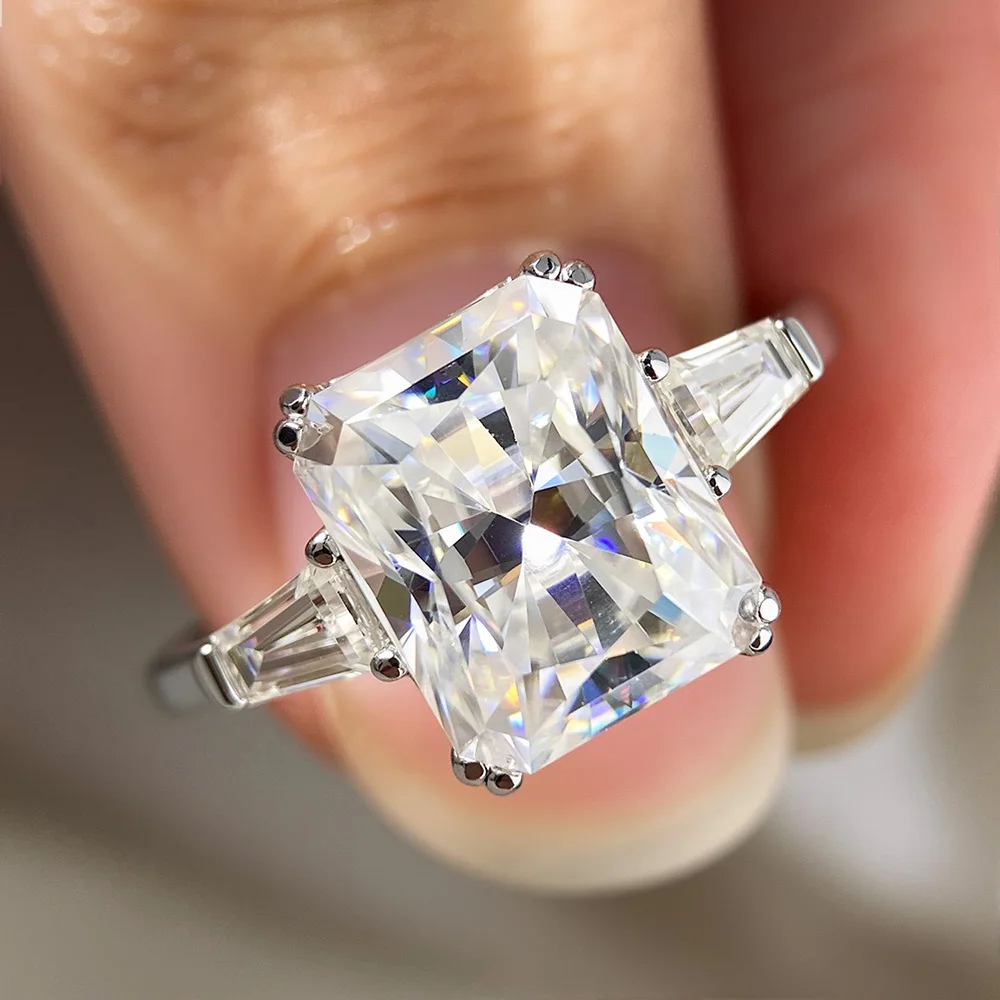 4CT Radiant Cut Moissanite Ring for Women 100% 925 Silver D VVS1 3-Stone Diamond Side Baguettes Wedding Engagement Party Jewelry