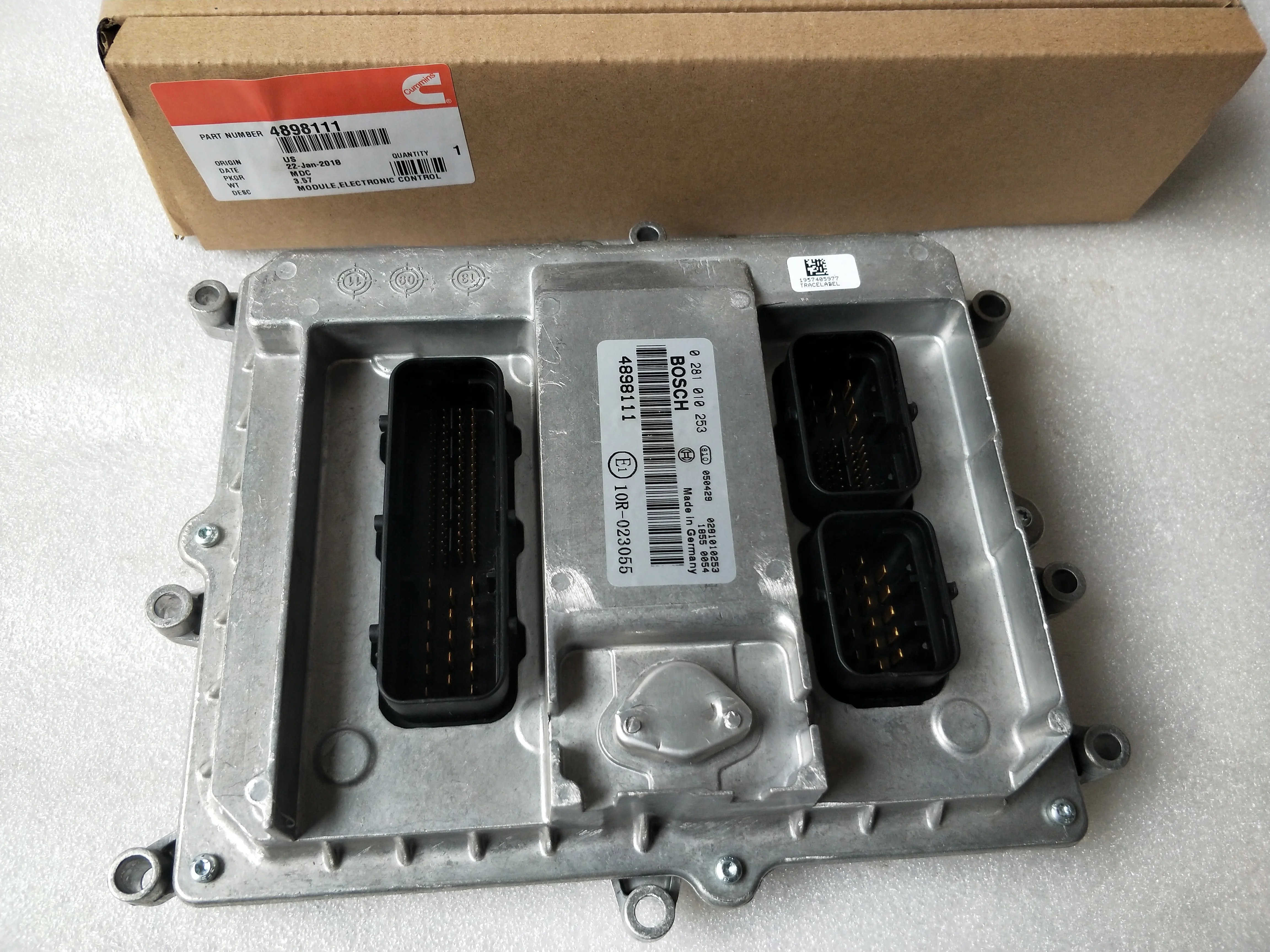 Rusia Vehículo Motor diésel ECM ECU 4898112   Módulo de control electrónico 0281010254