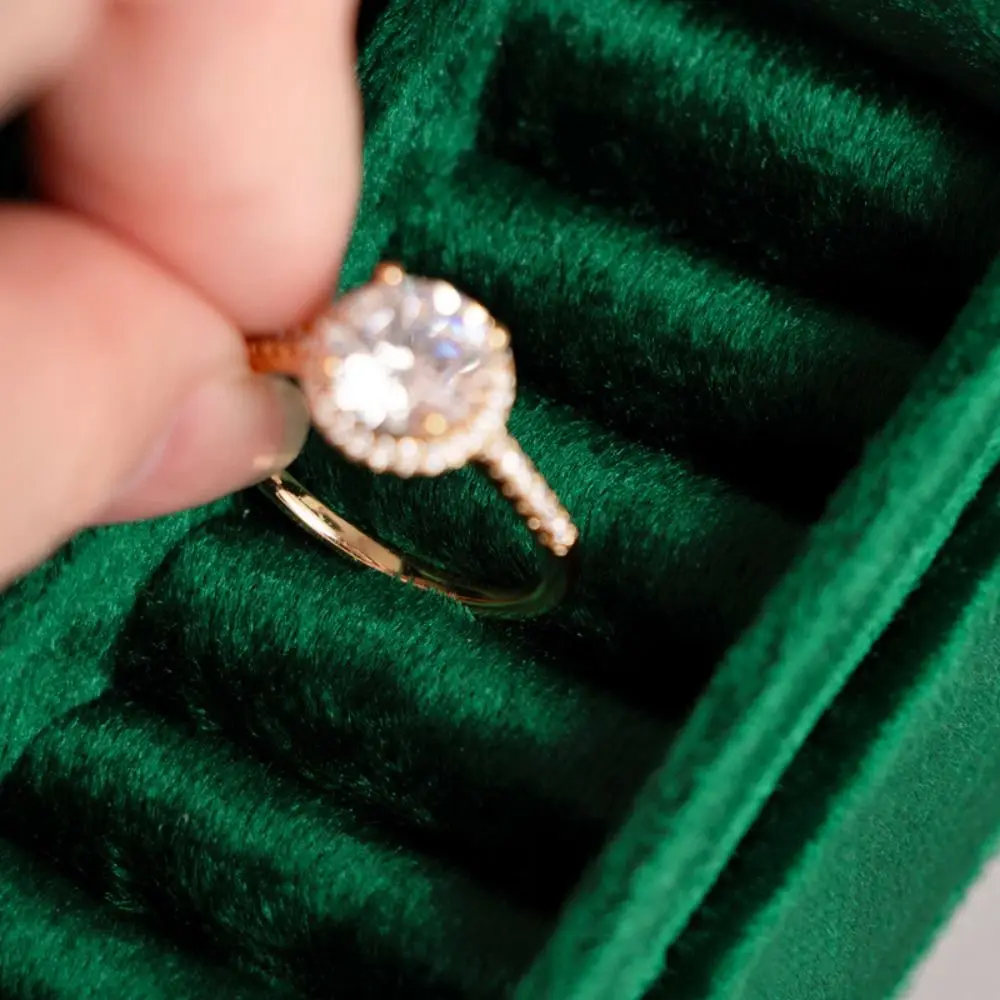 Fashion Luxury Velvet Rings Holder Wedding Anti-collision Rings Display Case Square Proposal Jewelry Organizer Propose