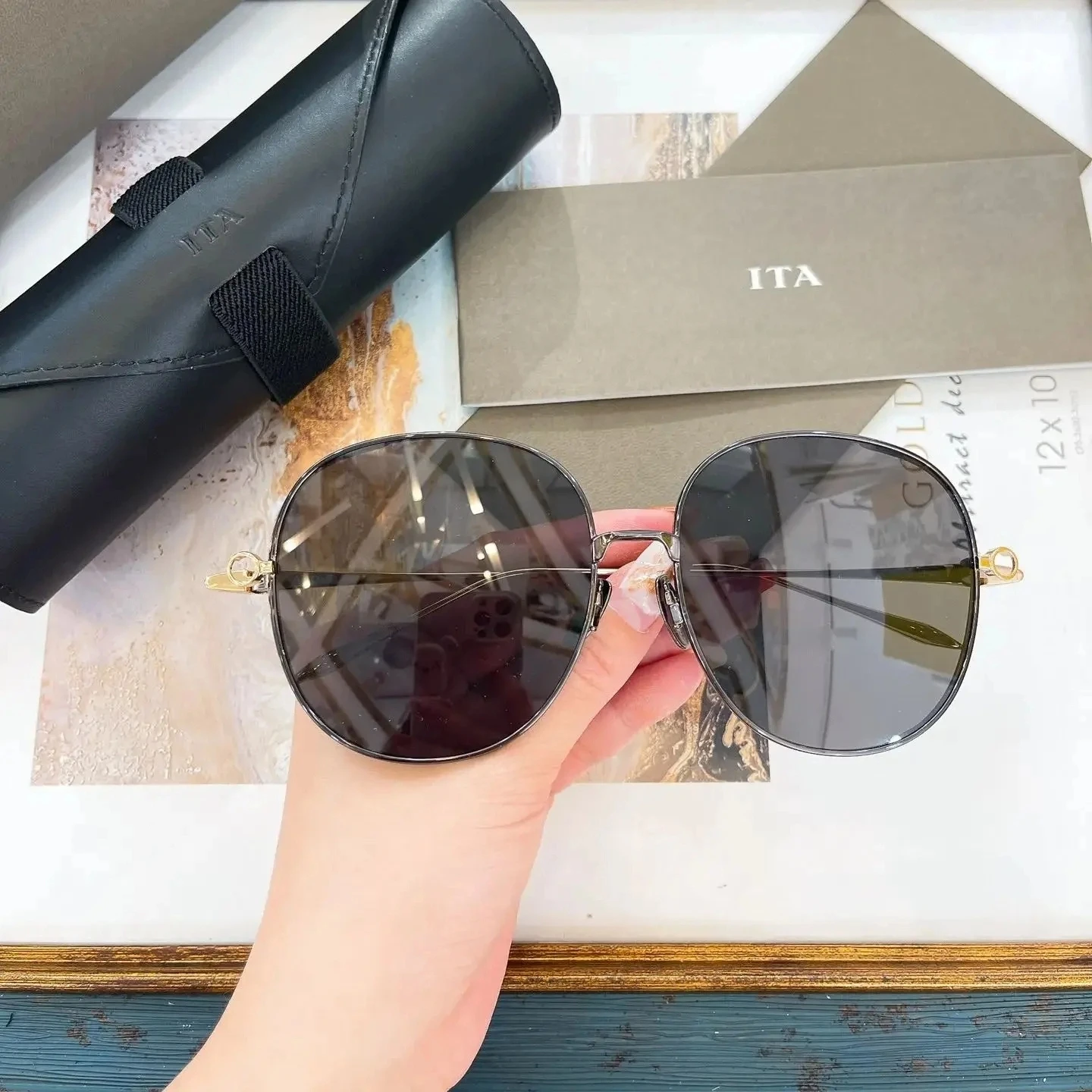 

Newest Brand Women Men Sunglasses Luxury Designer Popular UV400 Oversized Alloy Frame For Unisex Eyeglasses ADITA AROHZ DTS156