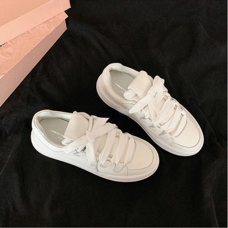 

Woman Shoes Genuine Leather Thick Sole Casual Sports Board Shoes Versatile Small White Shoes for Women Platform Sneakers