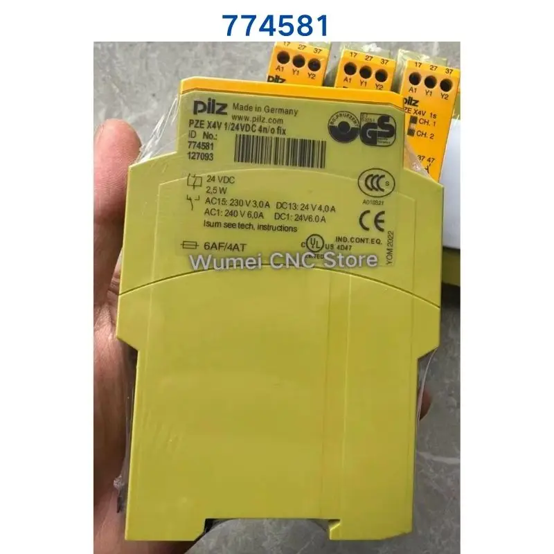 brand new for PILZ relay PZE X4V 774581 1 piece