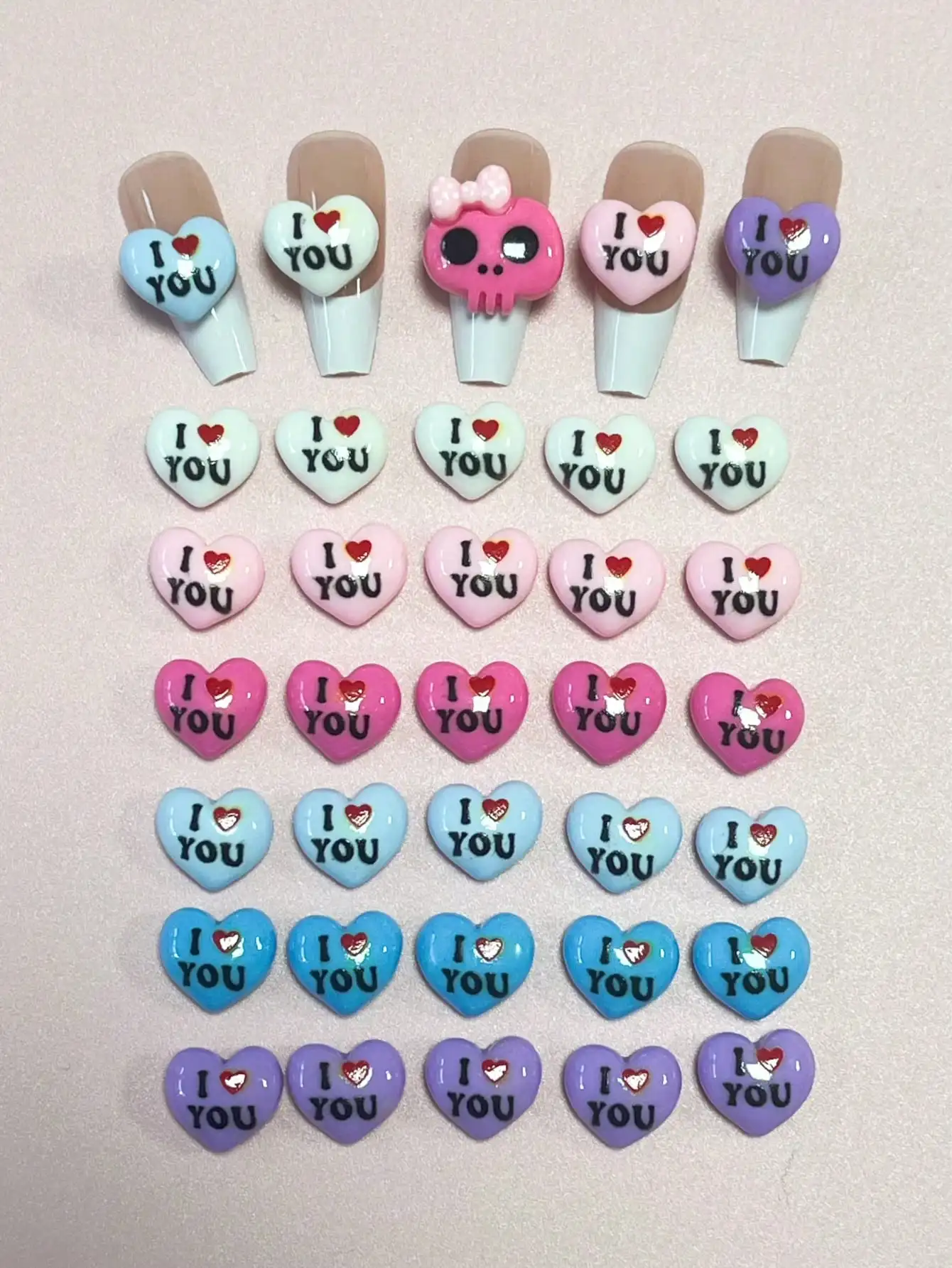 40 Uds mezcla música ocho notas signo fresa fruta arco ala labios corazón te amo Kawai dibujos animados decoración de uñas encantos