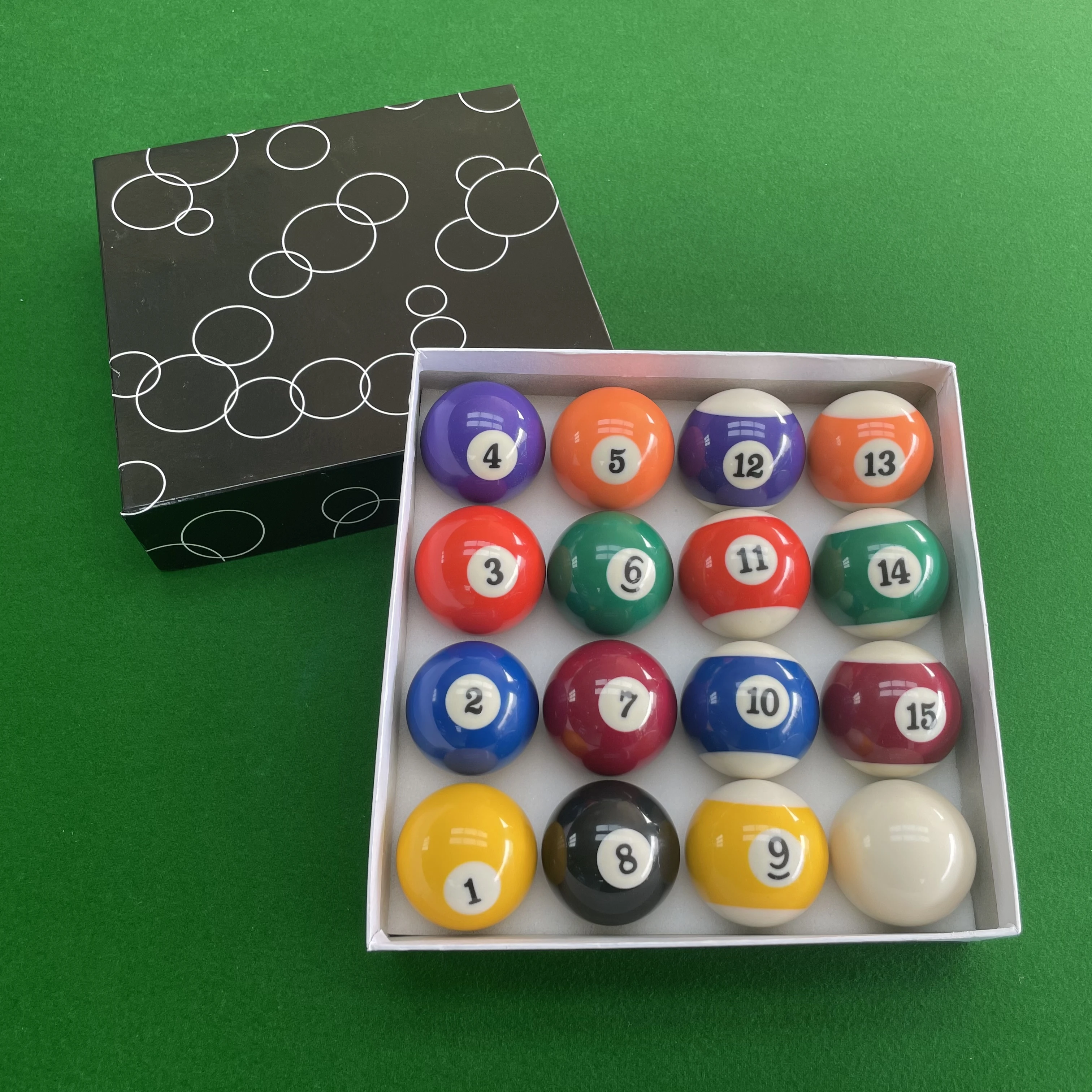 

High Quality Billiard Balls Durable Resin Material Smooth Rolling Snappy Feel Perfect Choice for Professional Pool Games