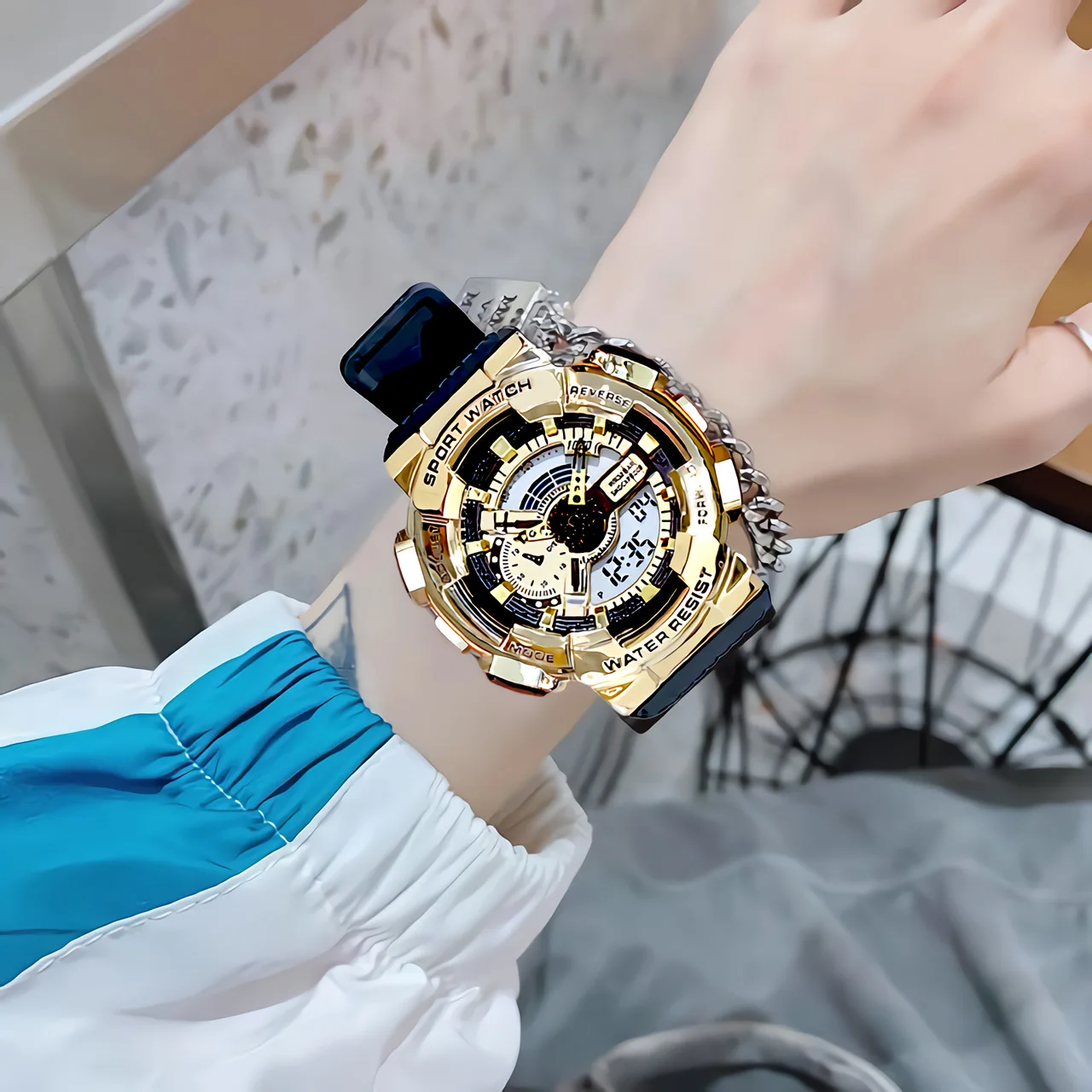 النسخة الكورية للرجال والنساء من الساعات الإلكترونية، ساعة إلكترونية رياضية رقمية للطلاب مع قرص كبير، إنذار مضيء