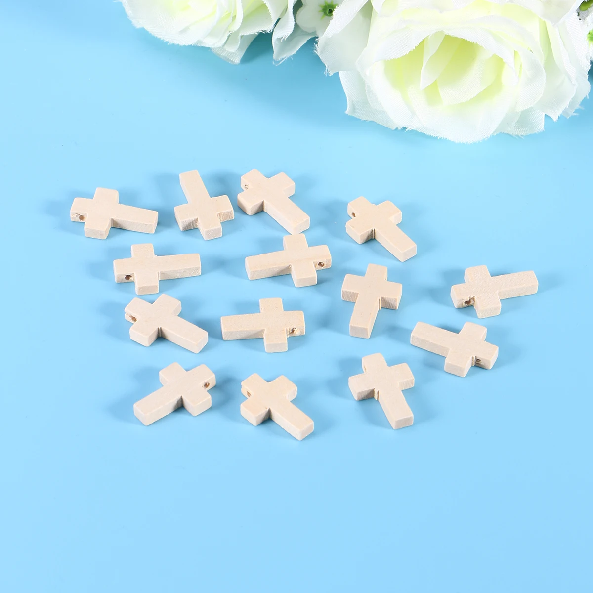 

100 Pcs Wooden Cross Pendants Natural Color Polished Portable Durable DIY Crafts Accessories Necklace Earrings Bracelets Jewelry