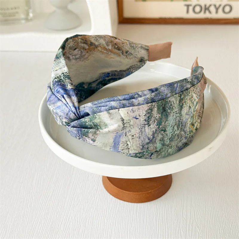 Headband Satin Lukisan Minyak Wanita Korea yang Laris Manis, Model Retro Unik, Lebar, Warna Gradasi Halation