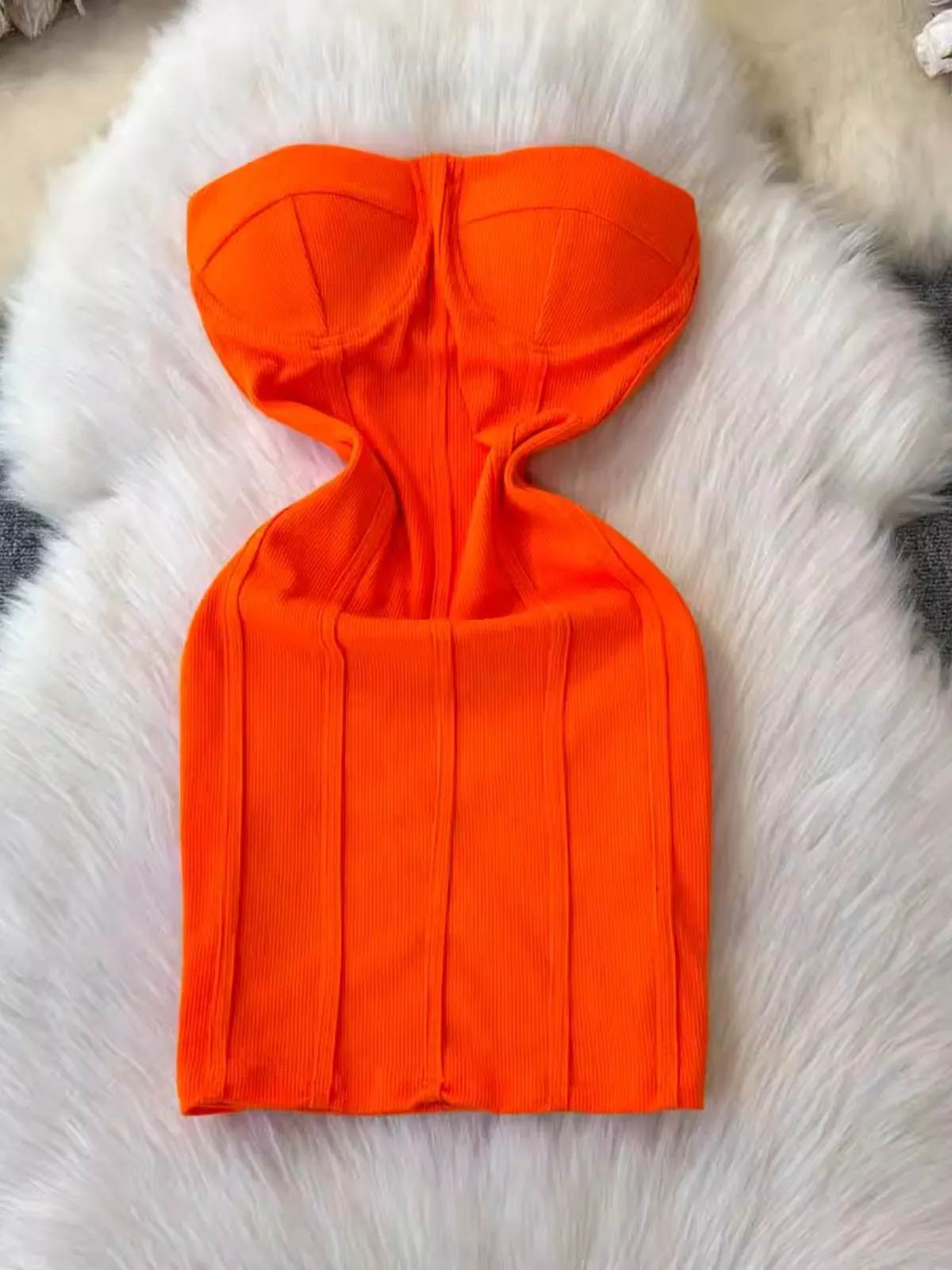 Foamlina 2026 Sommer Neues Europäisches Sexy Rückenfreies Ärmelloses Tube-Kleid Schlankes Elastisches Kurzes Hüftumschließendes Minikleid
