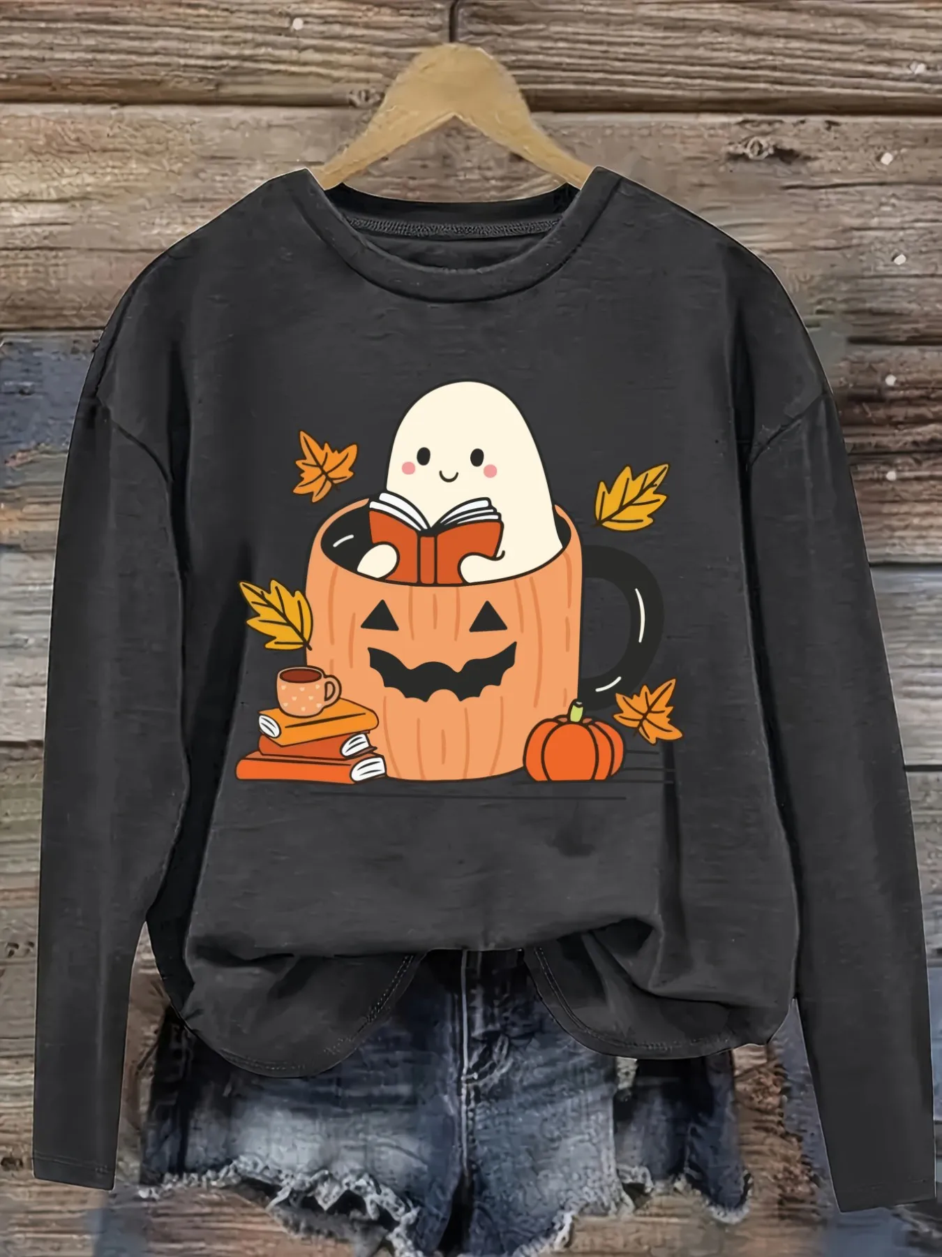 Women's Casual Long Sleeve Crew Neck T-Shirt Cute Ghost Reading In Pumpkin Mug Design, Round Neck Women's Clothing, Machine Washable, Slightly Elastic, Loose Fit, Spring Autumn Winter Women's T-Shirt, Halloween Costume Outfit