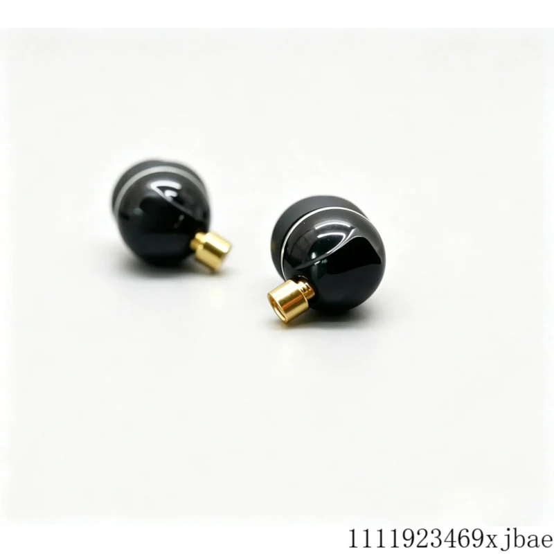 

MMCX In-Ear Heavy Bass Headphone DIY HIFI Fever With Microphone 3.5mm TypeC To MMCX Earphone Cable