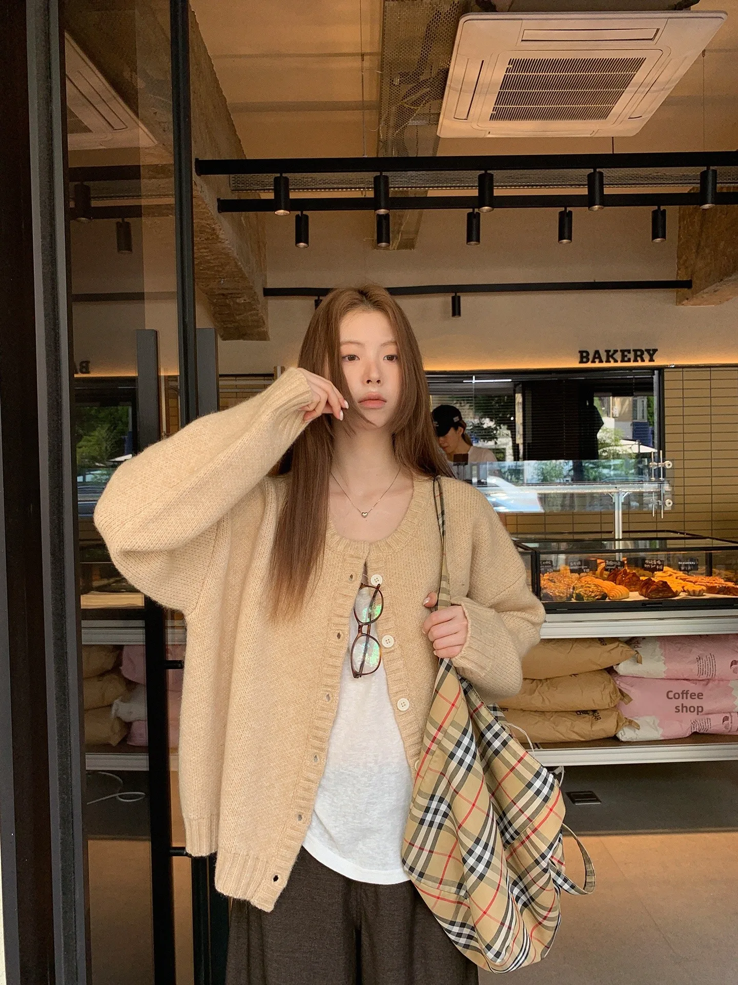 كارديجان نسائي أحمر محبوك مفتوح، فضفاض وجميل وفريد، ملابس خارجية عصرية للخريف، سترة بأسلوب عملي #3