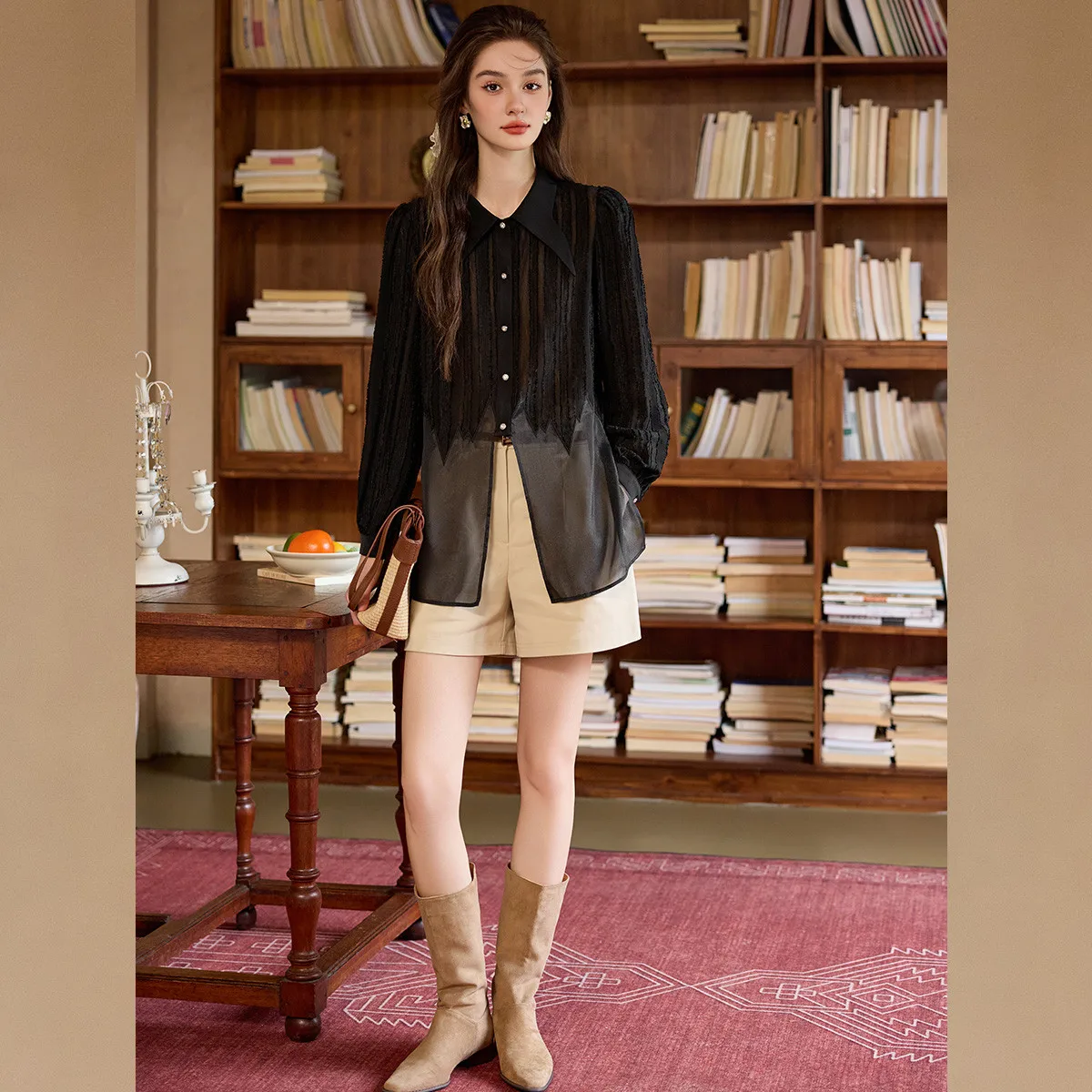 

LOUIS YAO Black Women's Blouses 2025 Autumn Single-breasted Long Sleeved Tees Elegant Hem Side Slit Design Tops for Women