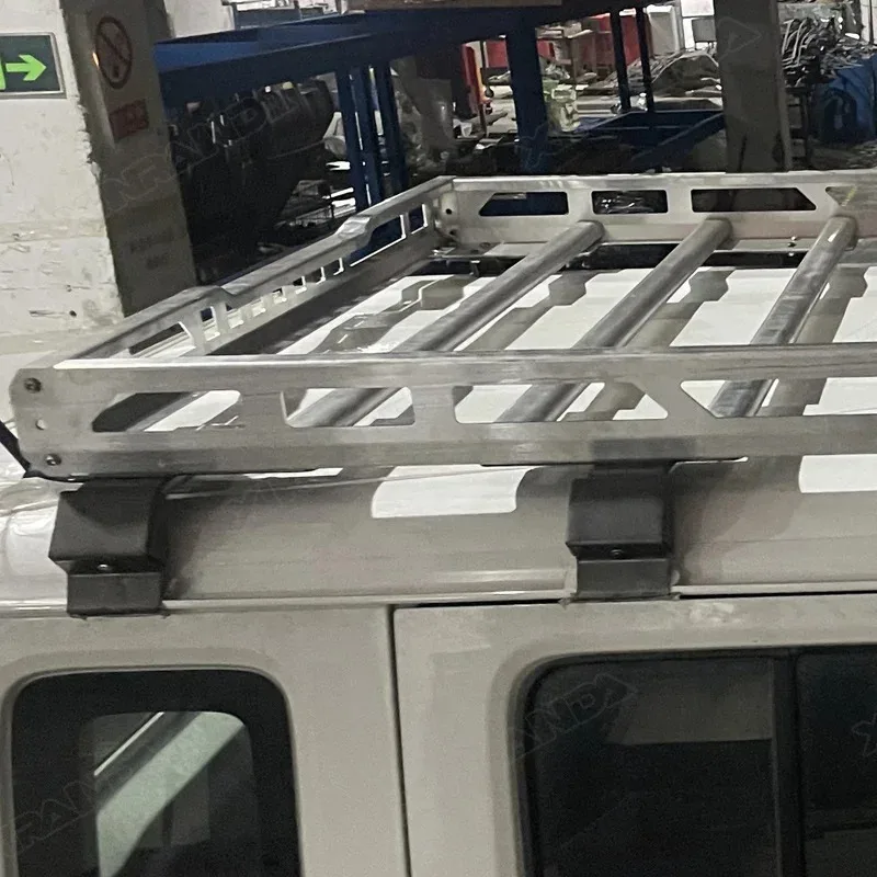 

Wholesale Jimny 5 Doors Car Lage Rack Roof With Led Light For Maruti 2023 2024 Aluminum Alloy