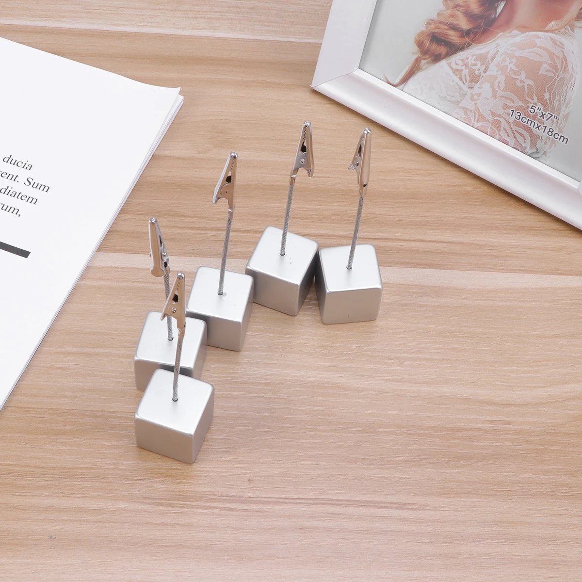 

10pcs Cube Resin Photo Clip Holder Desk Alligator Clip Memo Holder Wedding DIY Gift Card Folder Office Stationery