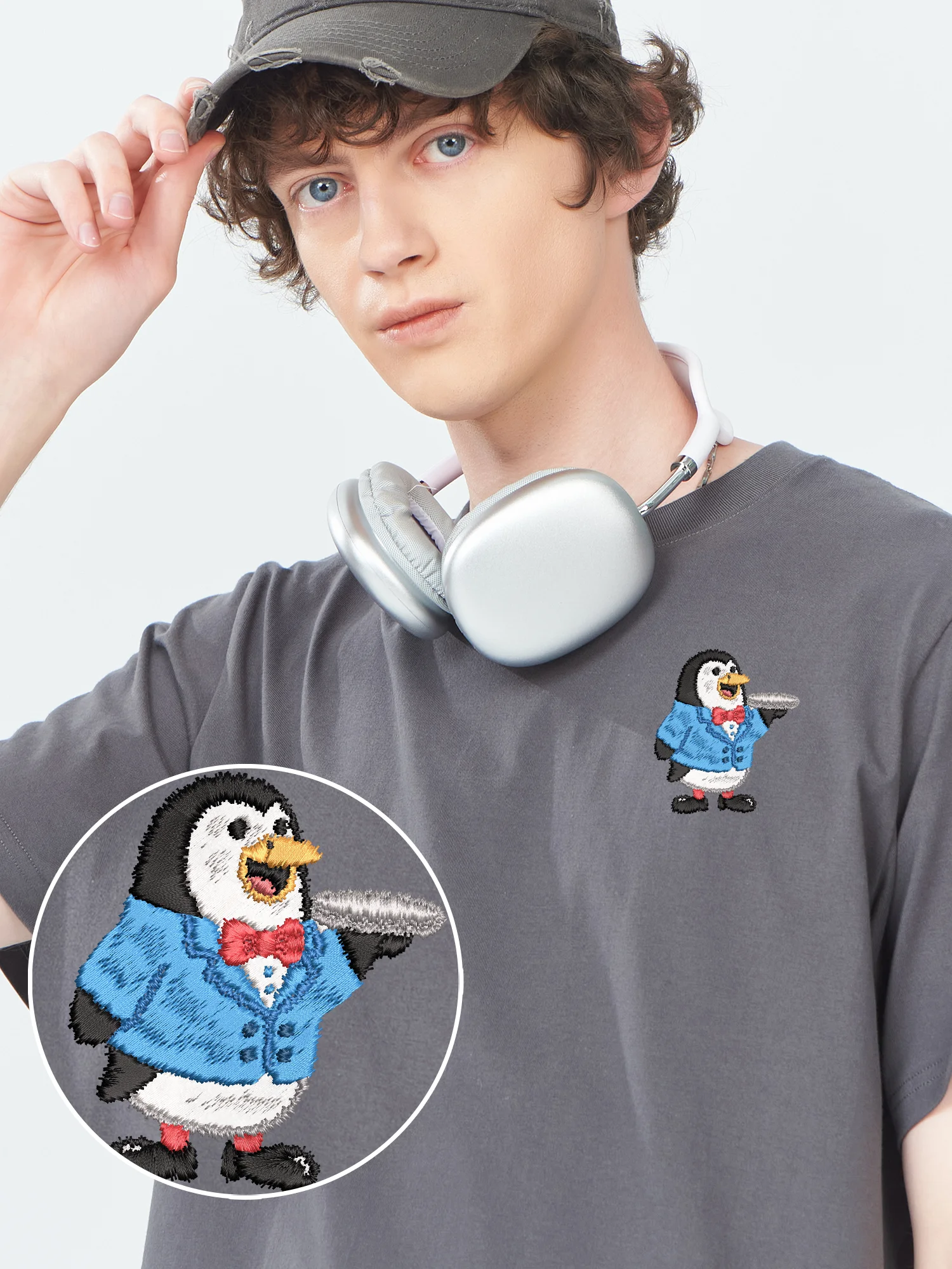 

Waiter Penguin Embroidered T-Shirt Casual Cotton Graphic Tees Unisex Men Women Fashion Embroidery T Shirts​