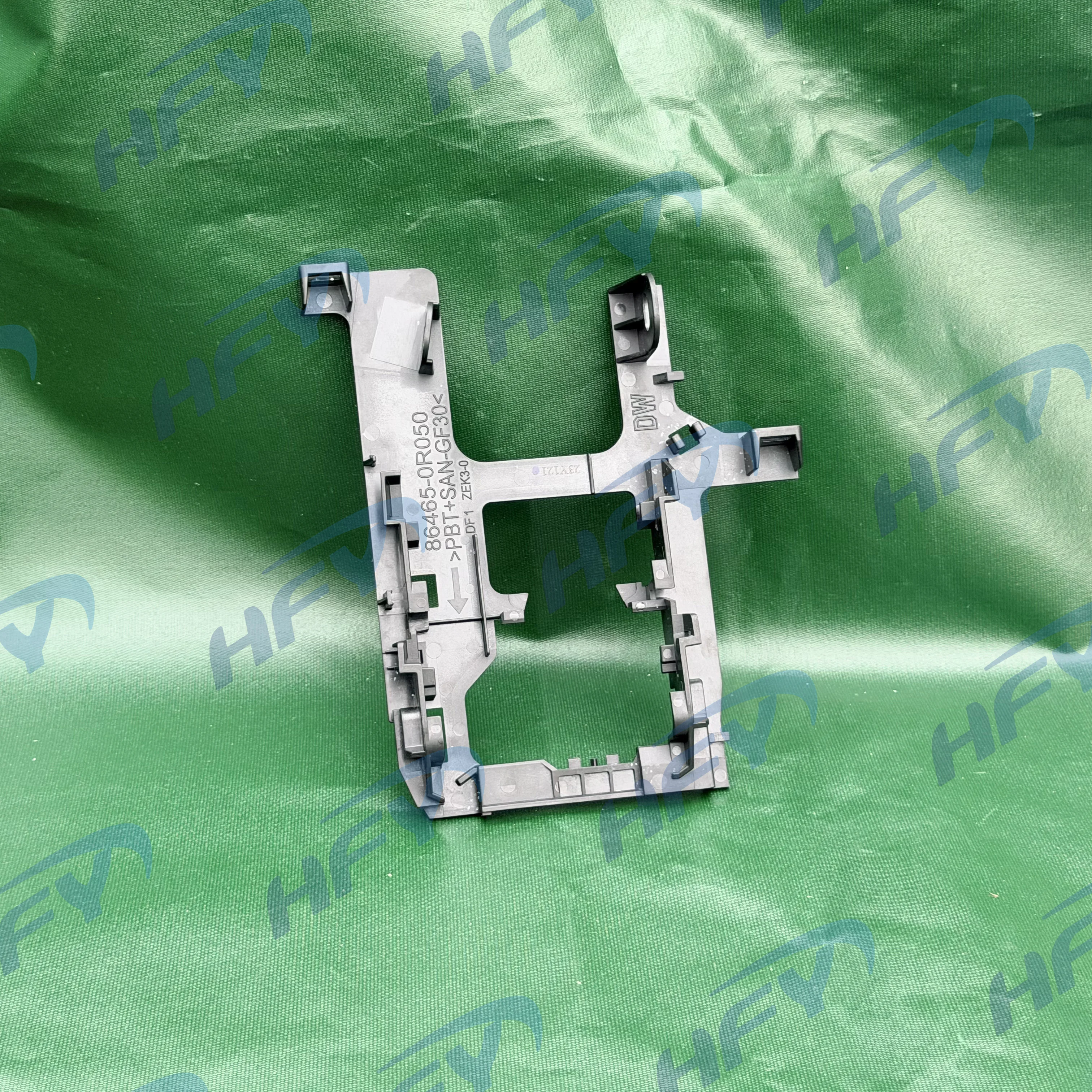 86465-0R050 ACC Lane Keeping and Lane Change Camera Fixed Clip Bracket for TOYOTA RAV4