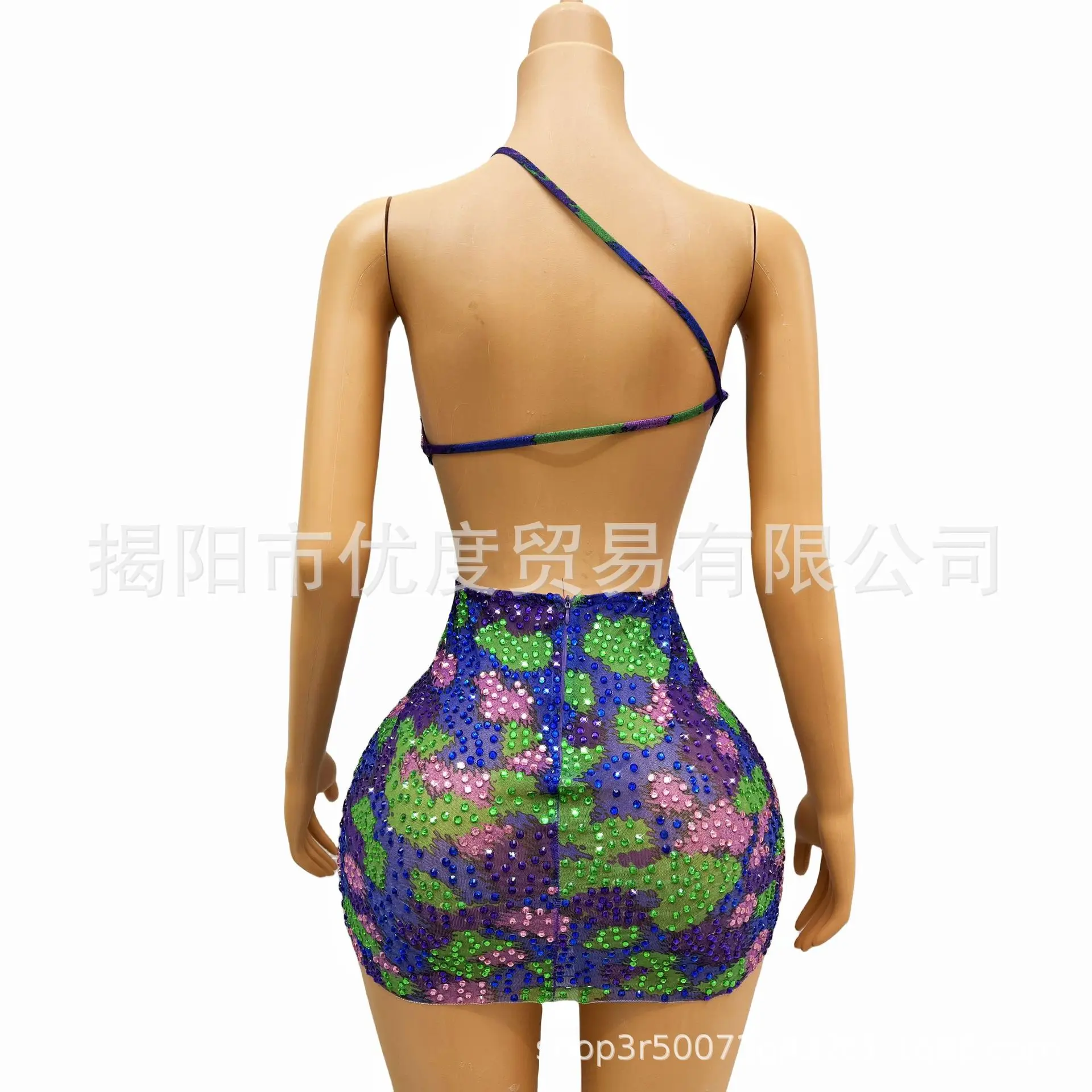 2026 تصميم مختلط الألوان مفتوح الظهر مفتوح الظهر متعدد الألوان حجر الراين فستان كوكتيل حفلة سهرة فستان الأداء تنورة Tangram