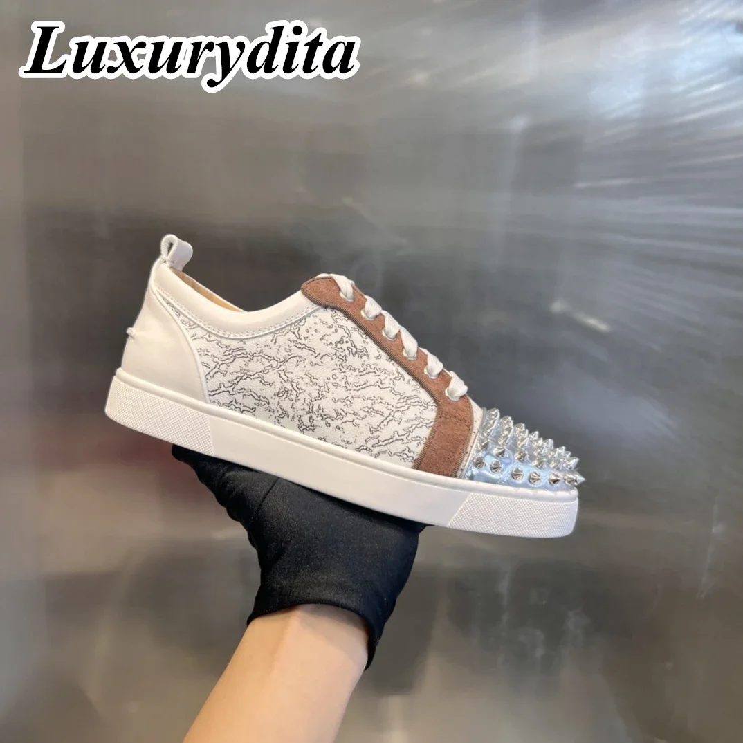 

Top Quality Womens Trendy Casual Sneakers Luxury Mens Real Leather Tennis Shoes Designr Red Sole Tide Lovers Rivet Shoes HJ0539