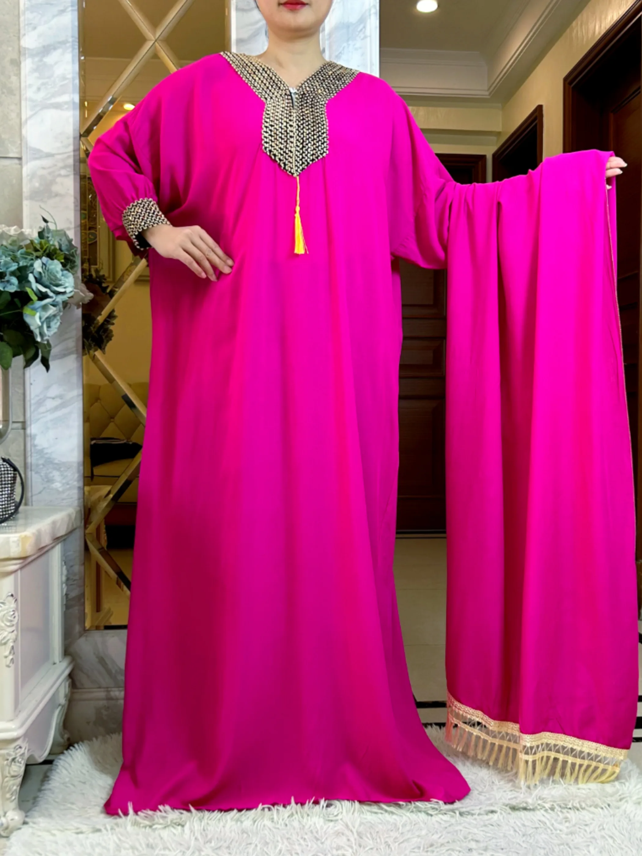 2025New Abito da donna musulmano a maniche lunghe in cotone con grande sciarpa Boubou Maxi Islam Abito da donna Abaya africano