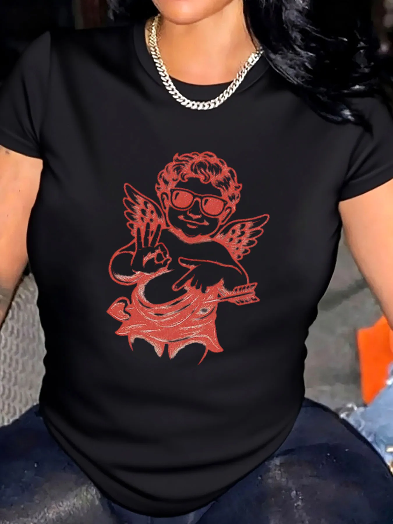 

Женская футболка больших размеров «Ангел святого Валентина» с солнцезащитными очками и гитарным принтом, верхняя одежда
