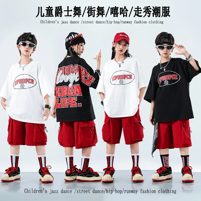 زي أداء رقص الهيب هوب للأطفال في الشارع، تي شيرت بأكمام قصيرة للأولاد، بدلة شورت أحمر للفتيات، عرض أزياء وسيم
