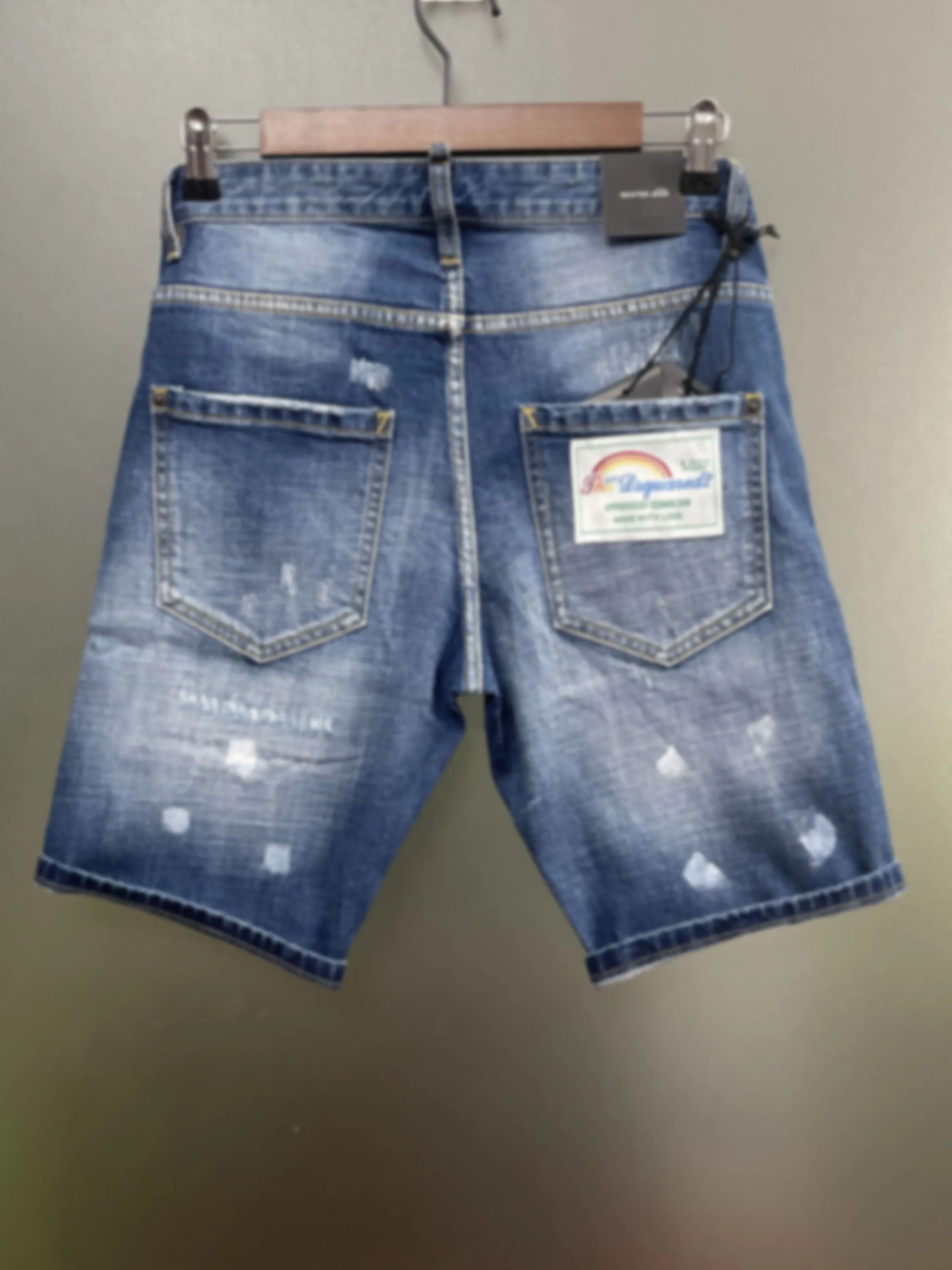 2024 Trendige Herren-Denim-Shorts, D2-Jeans, modisch, gewaschen, lässig, mikroelastisch, Piercing-Patch, Hot Diamond, trendige Pentagramm-Hose