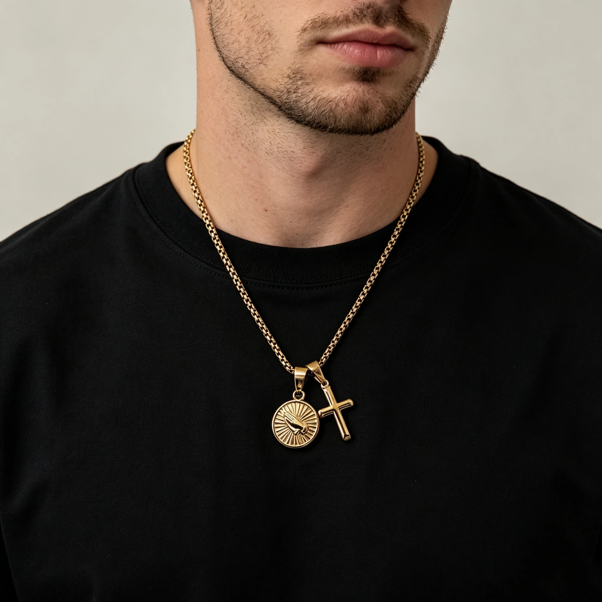 Inspirierender Herrenschmuck Christliche Gebetshände-Halskette Edelstahl Religiöses Kreuz-Halskette