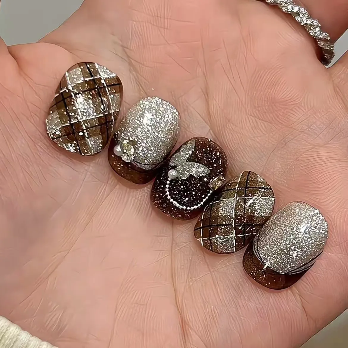 

10pcs Handmade Press on Nails Vintage Pattern Magic Queen Butterfly Burst Flash Applique Diamonds False Nail for Women&Girl