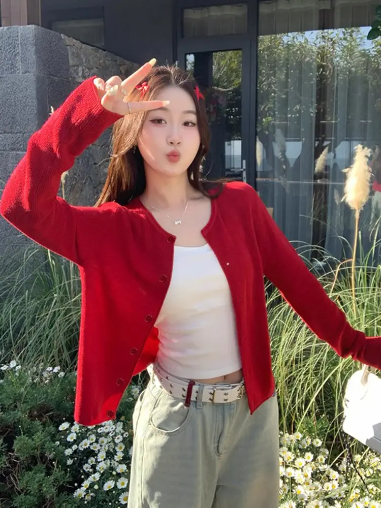 เสื้อคลุมคาร์ดิแกนถักสีเหลืองสำหรับผู้หญิง เสื้อคลุมตัวนอก ฤดูใบไม้ร่วงต้นปี 2025 เทรนด์ใหม่ สไตล์เกาหลี ลำลอง หลวม แขนยาว