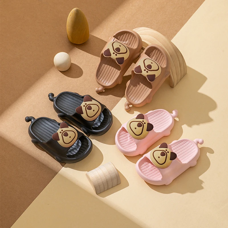 

Luxury Women Men's Slippers Fashion Bear Cartoon Flip Flops Indoor Outdoor Soft Thick Soled Non-Slip Sandals Beach Slipper New