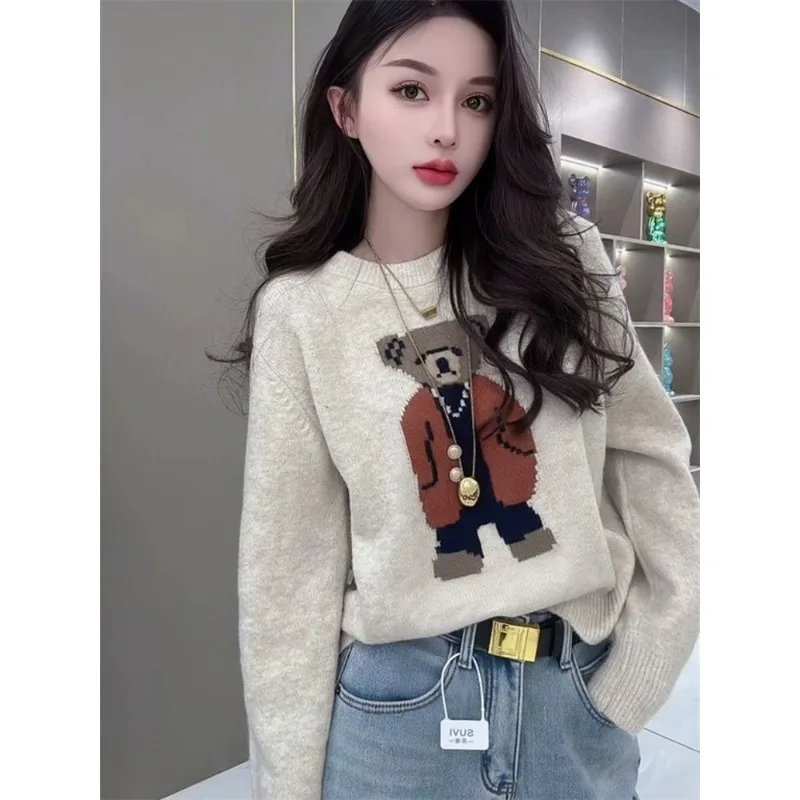

Korean Cute Little Bear Round Neck Pullover Autumn and Winter Sweater for Women 2025 New Winter Loose Long-sleeved Sweater Top