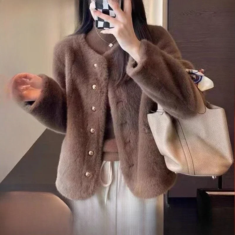 Streetwear Thickened Double-faced Fur Warm Coat Women's Plush Short Coat Round Neck Single Breasted Pocket Jacket Women Clothing