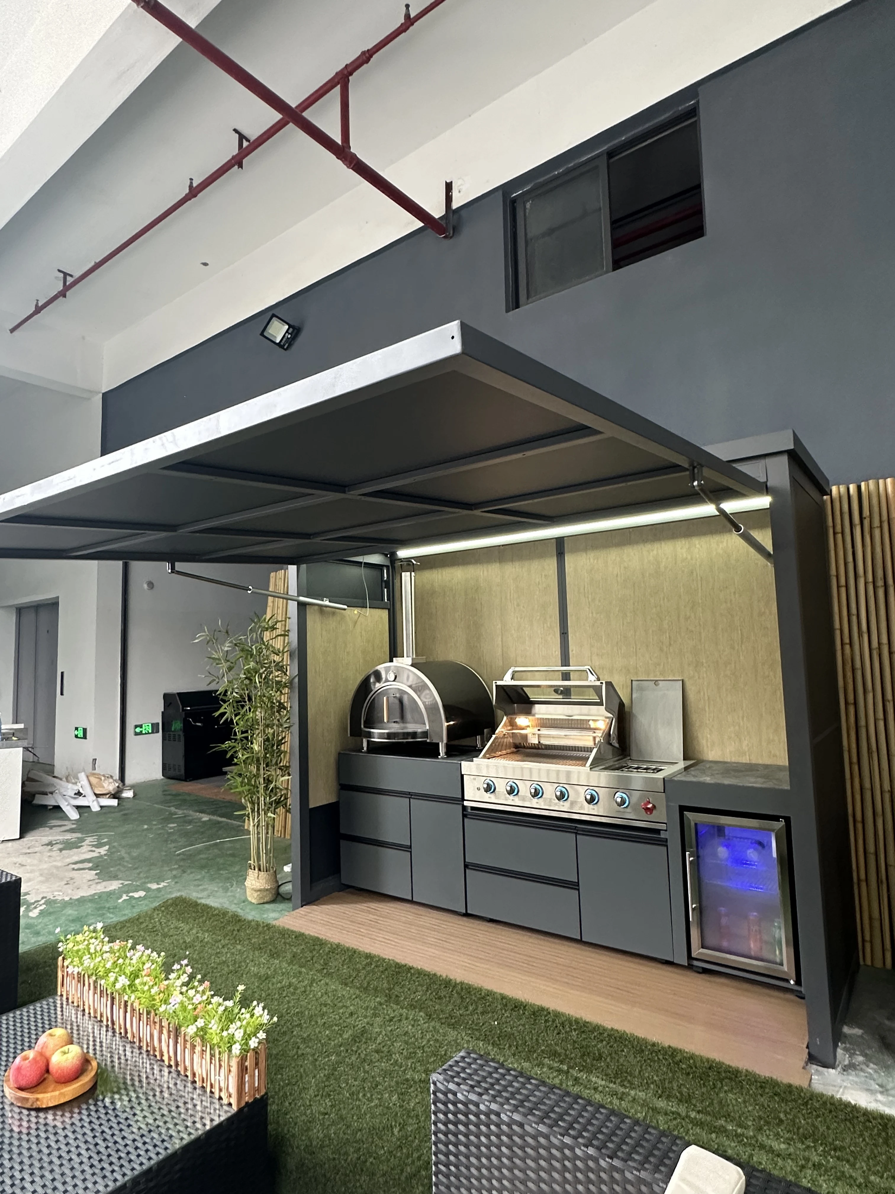 High Performance Outdoor Kitchen Setup: 304 Stainless Steel Grill Cabinet, Propane Gas Compatible & Powder Coated