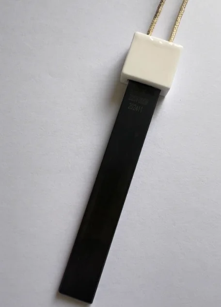 

Гранульный котел для биомассы с воспламенителем нитрида кремния и керамическим нагревателем, система парогенератора внутреннего сгорания