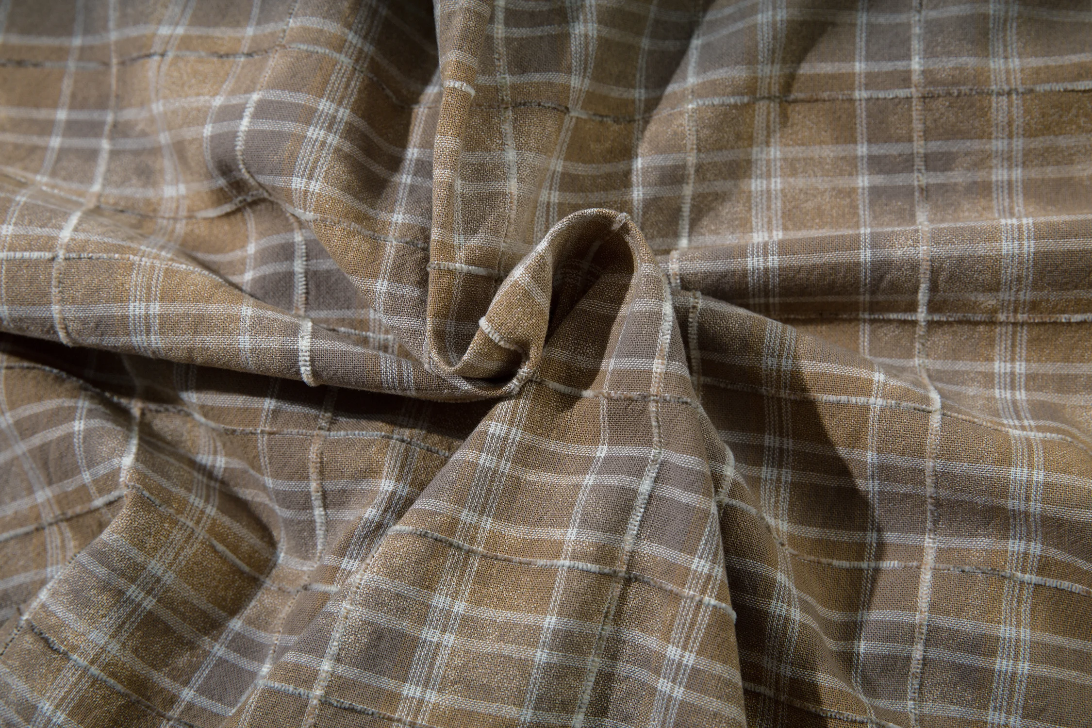 Kemeja Kotak-kotak Musim Gugur H03 Terbaru Untuk Pria dan Wanita, Atasan Trendy Bermerek dengan Efek Rusak dan Sobek