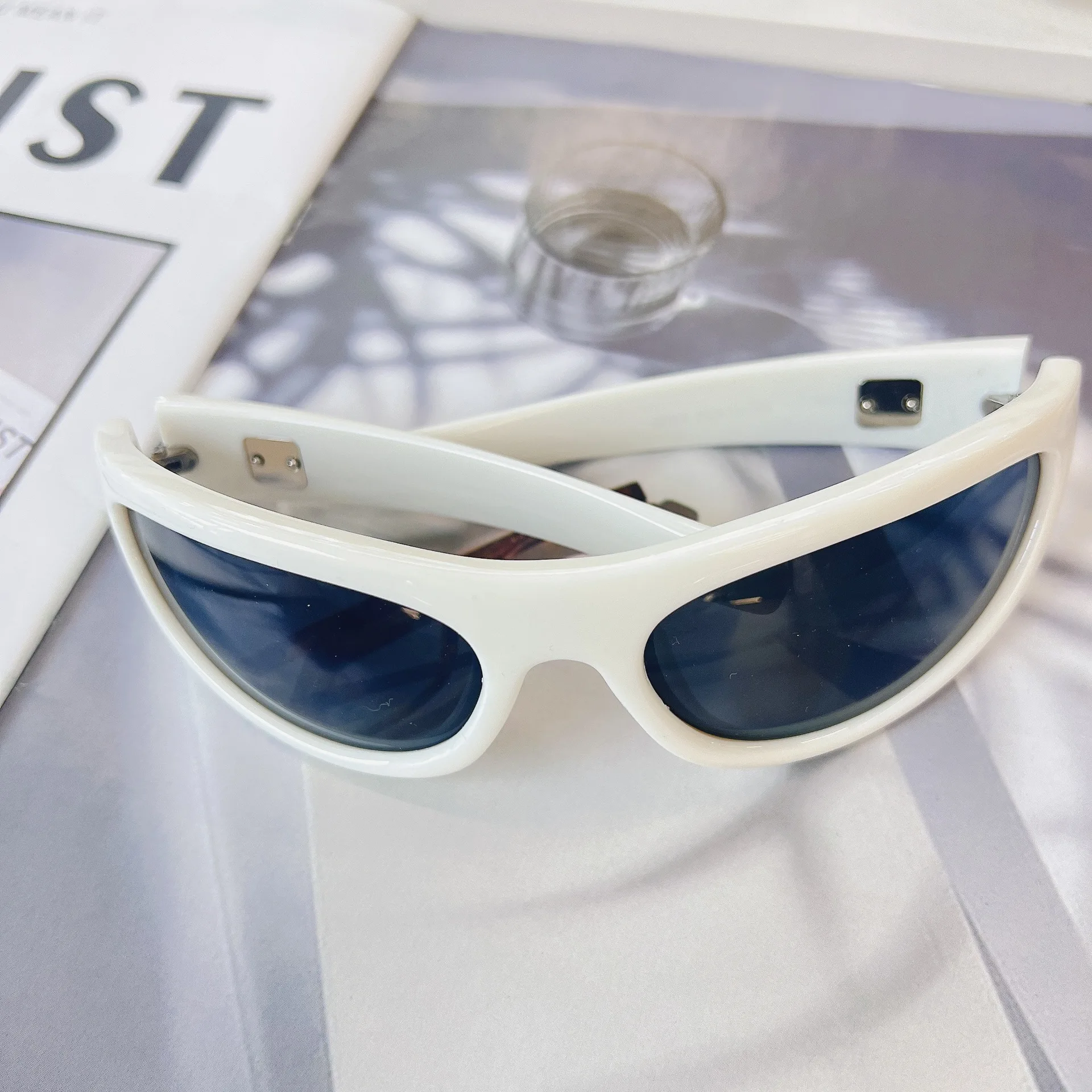 New Style Sunglasses for Women Fashion Trendy UV400 Protection Outdoor Sunglass Hot Selling Sun Glasses Women