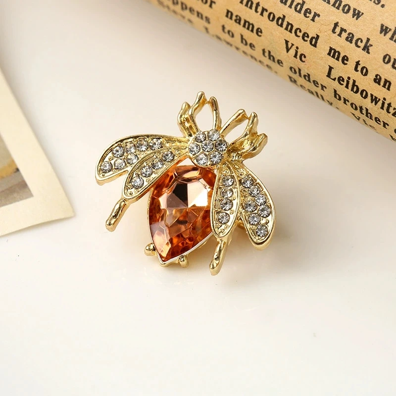 Broche Vintage con forma de abeja y diamantes de imitación color champán para mujer, broches de insectos a la moda, alfileres, joyería, accesorios de moda, regalos de fiesta