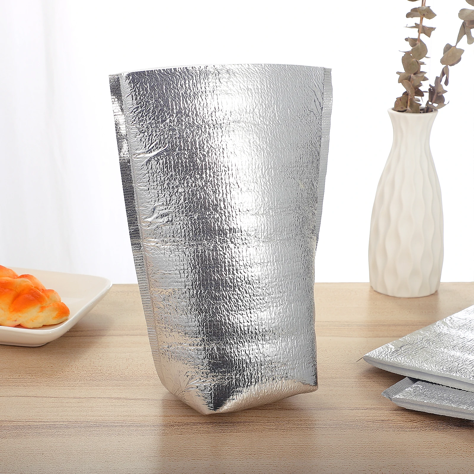 

Thick Aluminum Foil Insulation Bags Disposable Pouches for Food Preservation Thermal Keep Warm Cold Take-out Fresh-keeping Bag