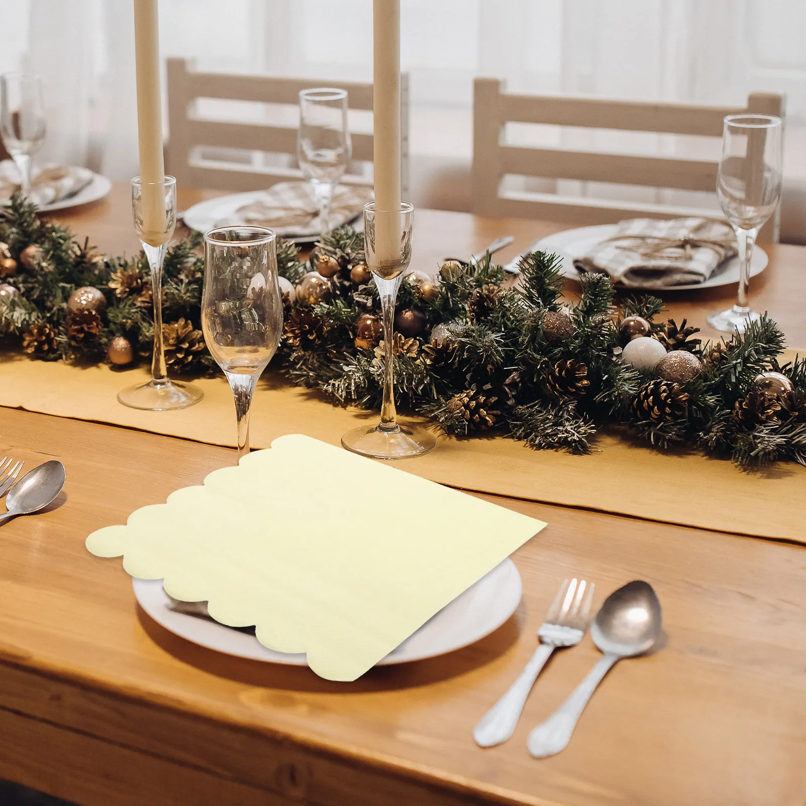 

20 Sheets Wave Edge Paper Napkins Stylish Disposable Cocktail Party Napkins for Wedding Reception Birthday Festive Table