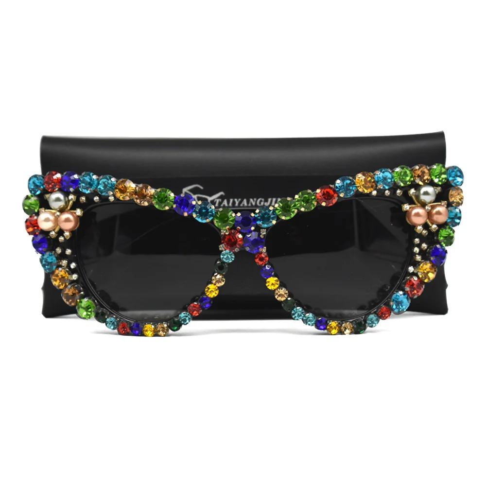 

Luxury Women Crystal Rhinestone Cat Eye Sunglasses Fashion Oversized Vintage Sun Glasses Classic Party Gift Eyewear Gafas UV400