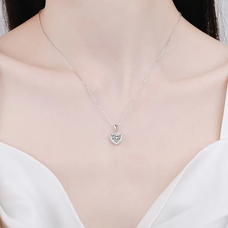 S925 Pure Silver Heart-shaped Necklace, Moissanite Collarbone Chain